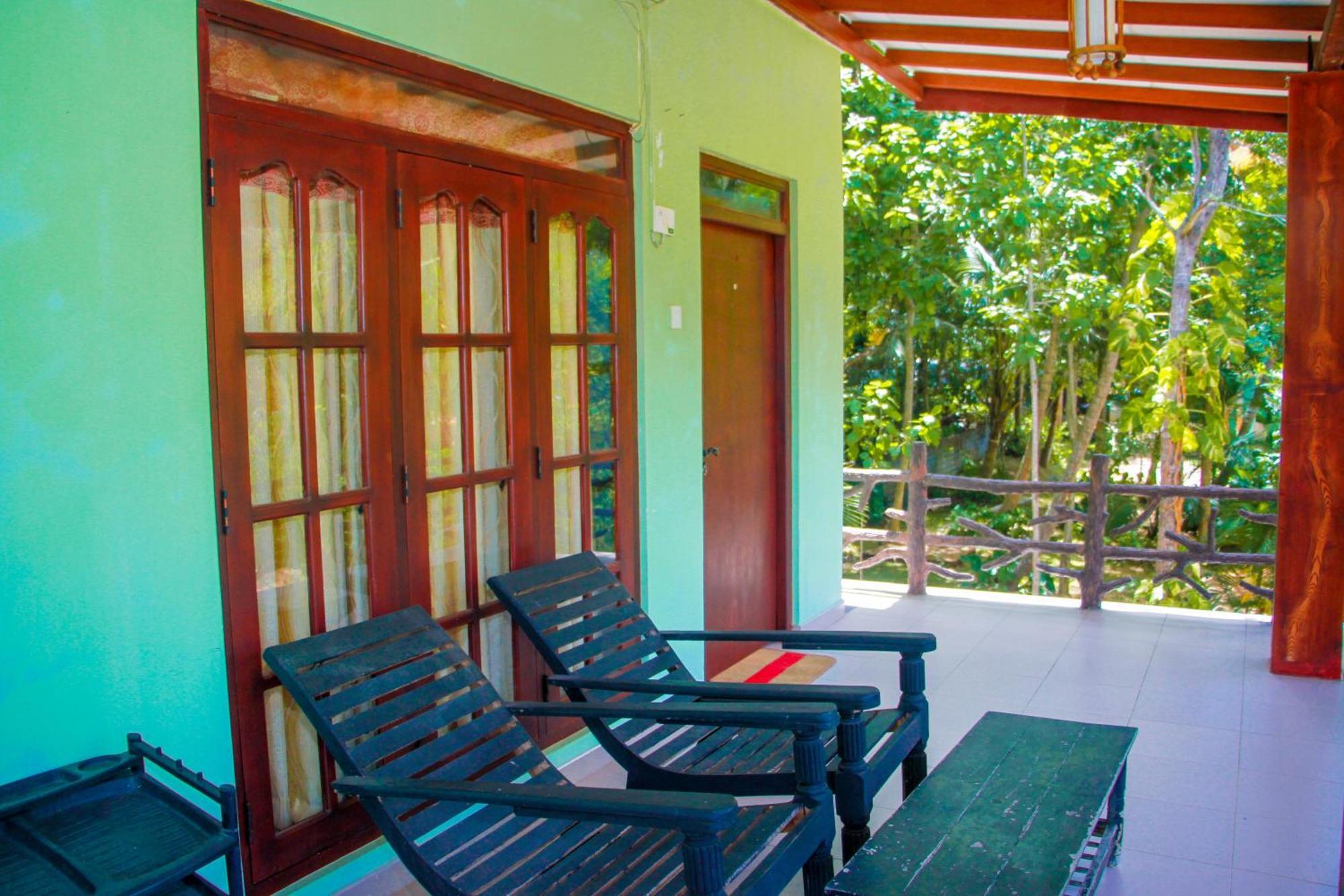 Darshani Lodge Sigiriya Buitenkant foto