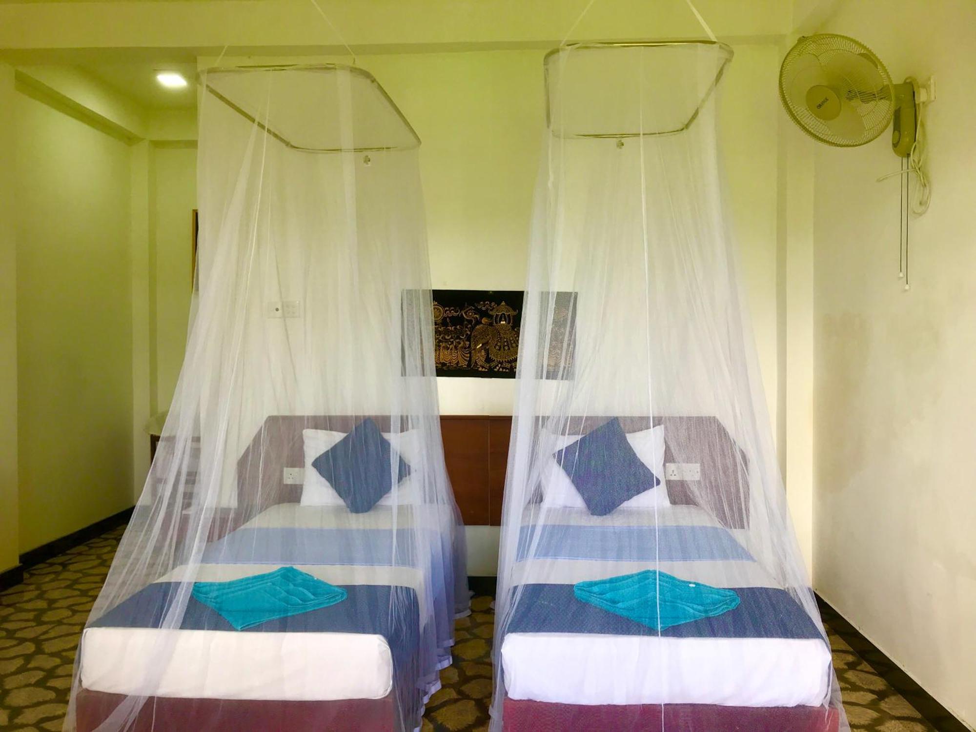 Darshani Lodge Sigiriya Buitenkant foto